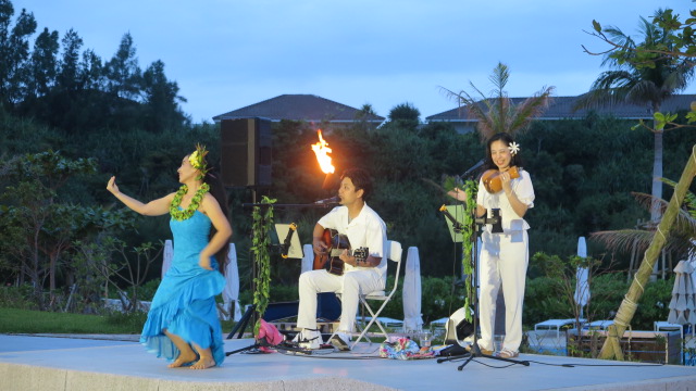 ハレクラニ沖縄 パフォーマンス